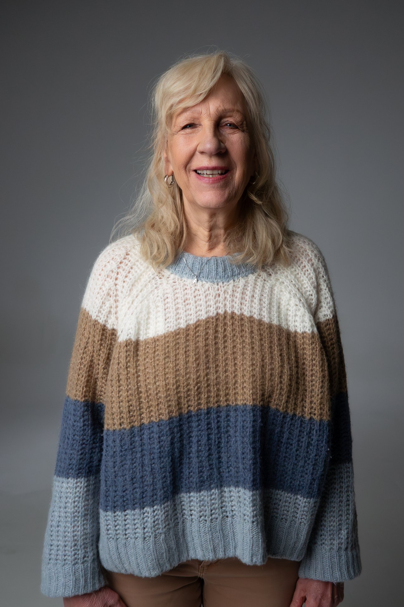 Portrait Karin S., Frauen helfen Frauen e.V. Groß-Gerau Portrait Karin S., Heilpädagogin und STEEP™-Beraterin im Kinder- und Jugendbereich des Vereins Frauen helfen Frauen e.V. Groß-Gerau